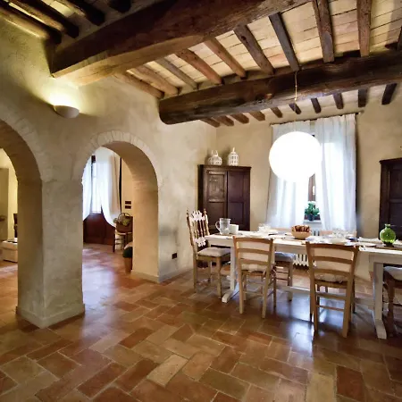 Hébergement de vacances Charming Holiday With Large Garden In Bevagna