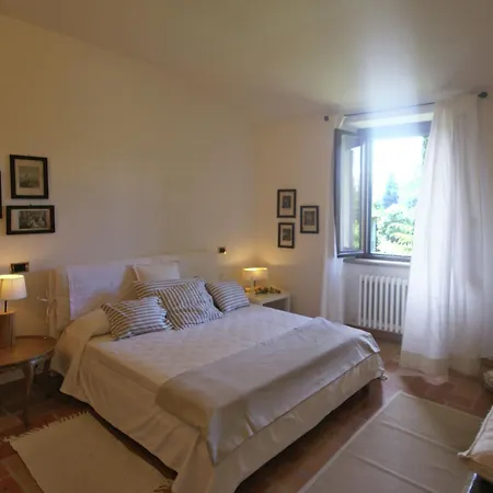 Charming Holiday With Large Garden In * Bevagna